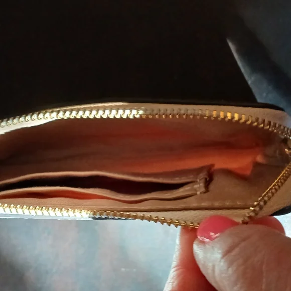 Coach Floral Signature Canvas corner zip Wristlet - Picture 6 of 8